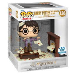 Funko POP! Harry Potter with Hogwarts Letters